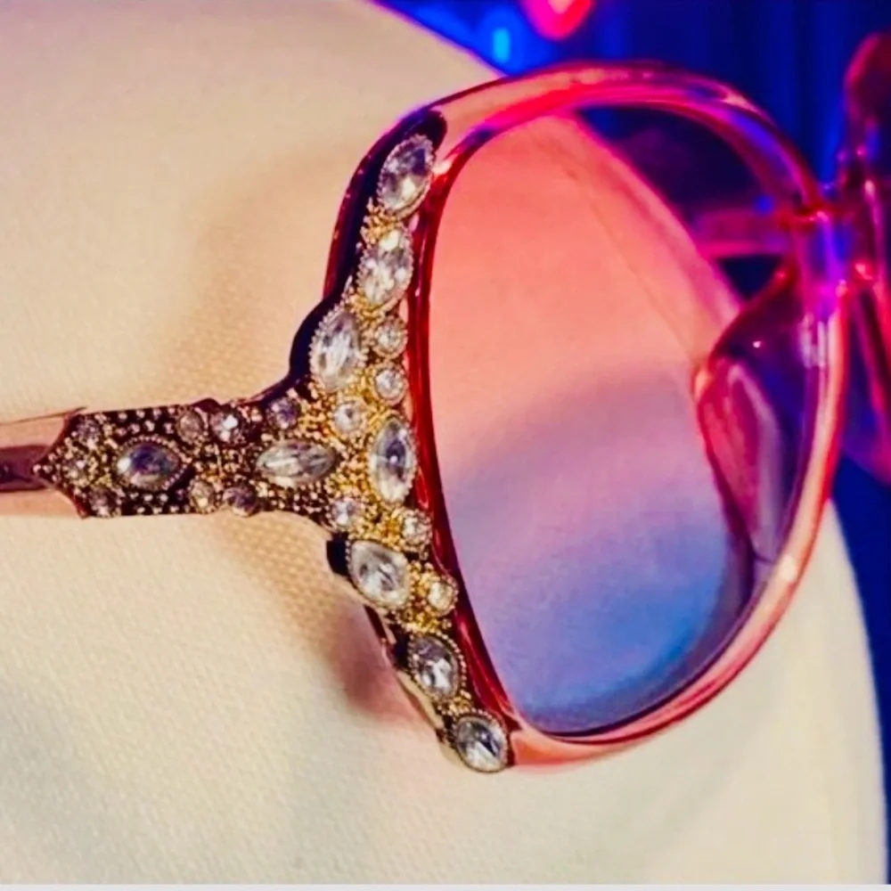 SUNGLASSES: Clear Pink Frame & Lens w/Exquisite Matching Rhinestones, NWT